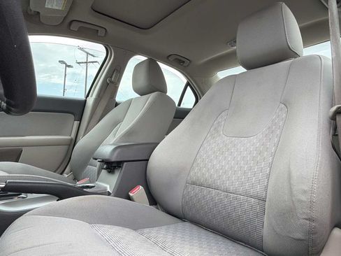 Used 2010 Ford Fusion SE FWD image 6