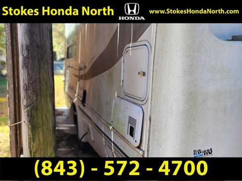 Used 2002 Ford E-350 and Econoline 350 Super Duty image 5