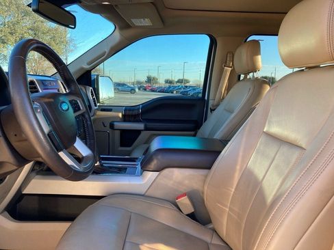 Used 2019 Ford F150 Lariat image 9