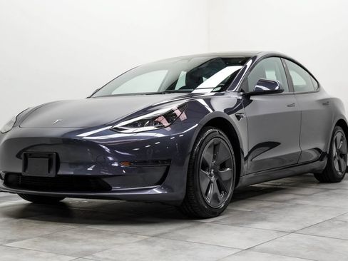Used 2023 Tesla Model 3 Standard Range RWD image 6