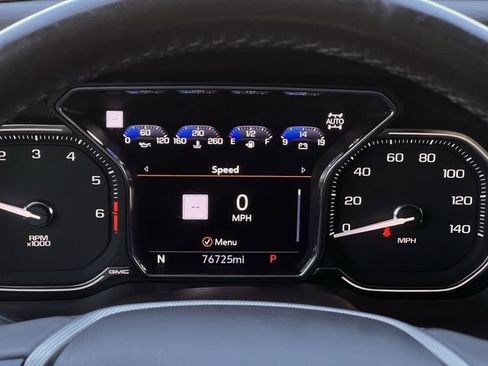 Used 2021 GMC Yukon Denali w/ Denali Premium Package image 17