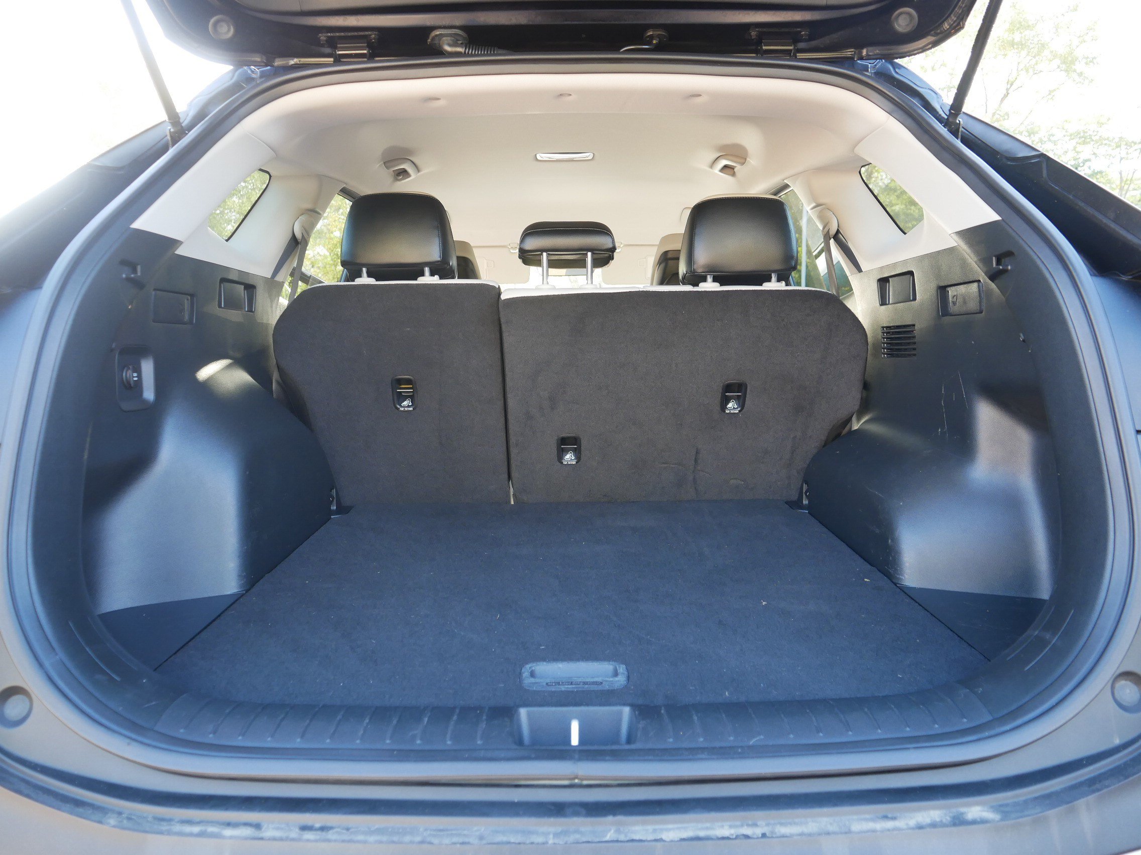 Certified 2024 Kia Sportage EX AWD/4WD image 18