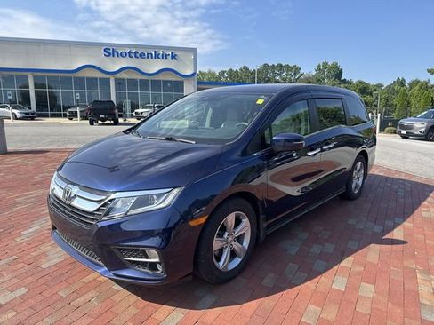 Used 2018 Honda Odyssey EX image 1