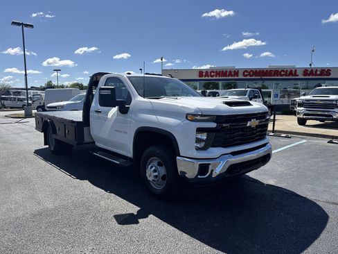 Used 2025 Chevrolet Silverado 3500 W/T w/ WT Convenience Package AWD/4WD image 29