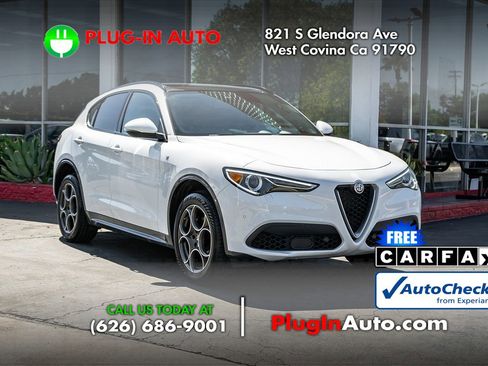 Used 2022 Alfa Romeo Stelvio Ti image 5