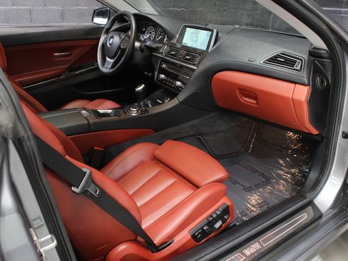 Used 2012 BMW 650i Coupe image 35