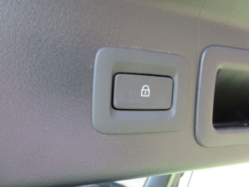 Used 2025 MAZDA CX-30 AWD 2.5 S w/ Preferred Package image 13