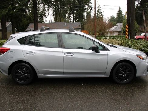 Used 2018 Subaru Impreza 2.0i image 12