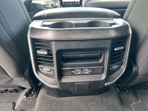 Used 2023 RAM 1500 Big Horn AWD/4WD image 32