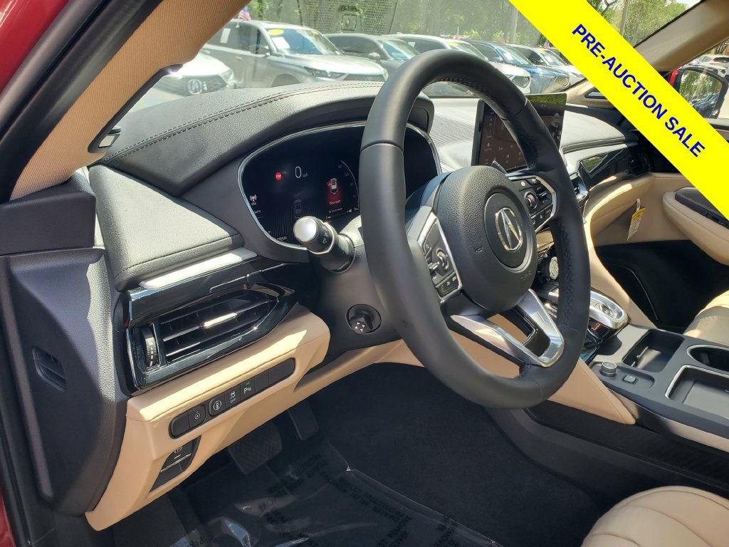 Used 2025 Acura MDX w/ Technology Package FWD image 15