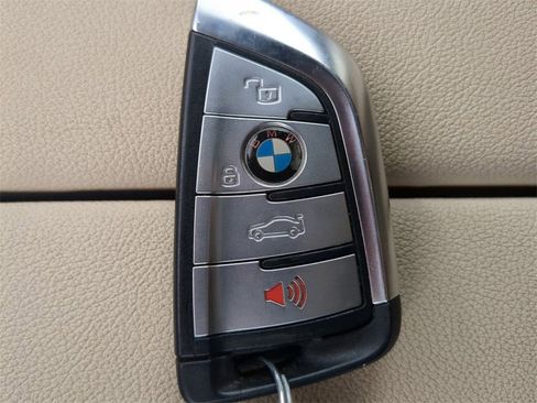 Used 2021 BMW X5 xDrive45e w/ Premium Package 2 image 31