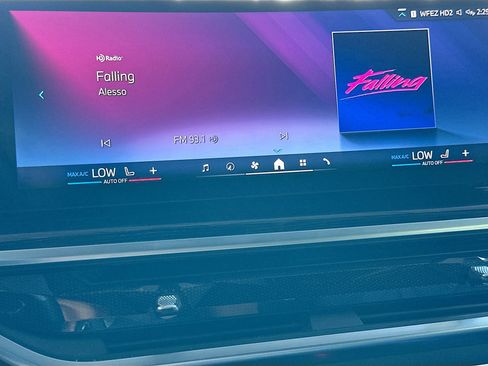 Certified 2024 BMW X5 xDrive40i w/ M Sport Package image 15