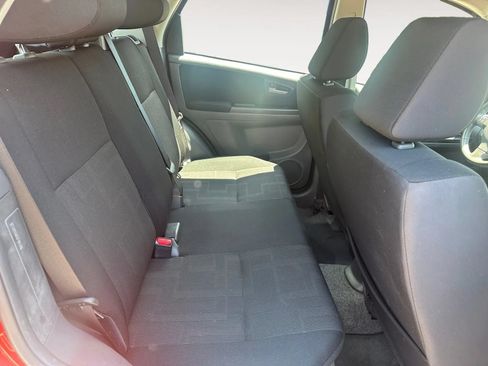 Used 2011 Suzuki SX4 AWD Hatchback image 14