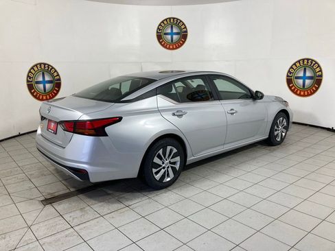 Used 2024 Nissan Altima 2.5 S image 19