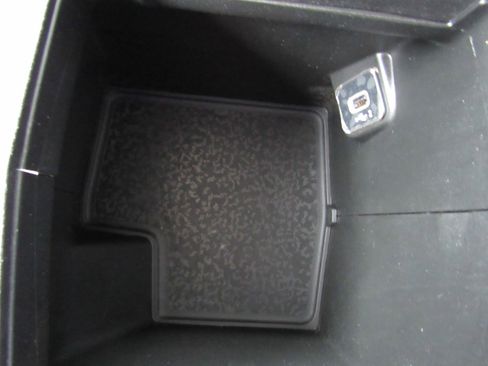 Used 2020 Jeep Wrangler Sport AWD/4WD image 22