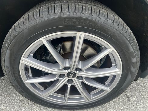 Certified 2023 Audi SQ5 Premium Plus w/ Premium Plus Package AWD/4WD image 25