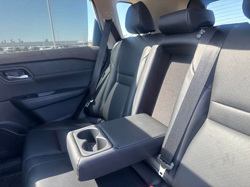 Used 2023 Nissan Rogue SV w/ SV Premium B Package FWD image 35