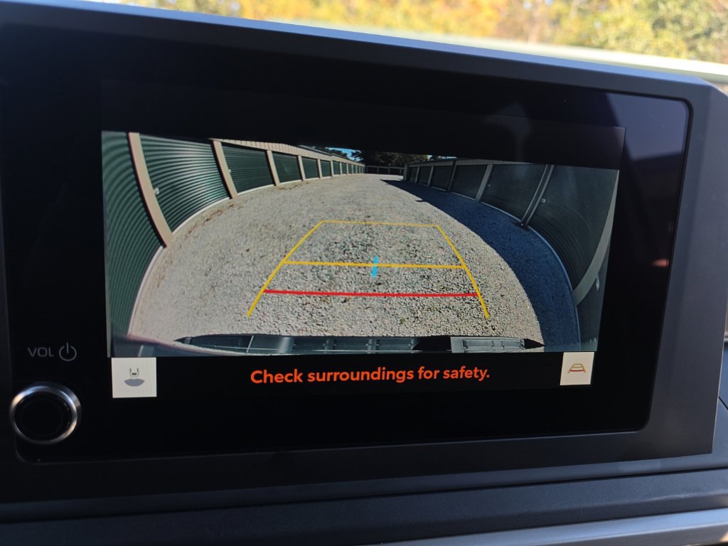 Used 2025 Toyota Tacoma SR AWD/4WD image 23