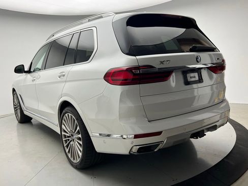 Used 2022 BMW X7 xDrive40i w/ Executive Package AWD/4WD image 4
