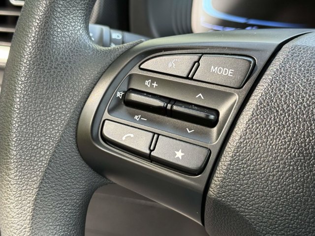 Used 2023 Hyundai Venue SE w/ Cargo Package FWD image 20