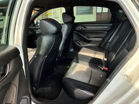 Used 2018 Honda Accord Sport image 26