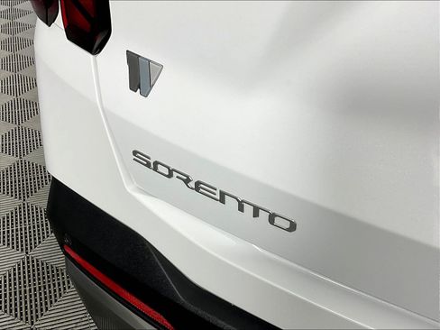 Certified 2026 Kia Sorento S AWD/4WD image 24