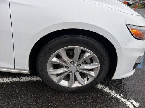 Used 2024 Chevrolet Malibu LT image 15