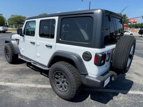 Used 2019 Jeep Wrangler Unlimited Sport S image 8