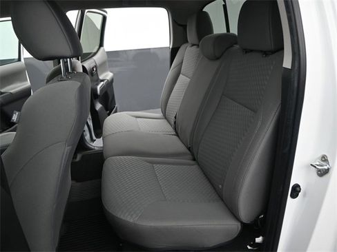 Used 2022 Toyota Tacoma SR5 w/ Technology Package image 14