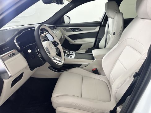 Used 2026 Jaguar F-PACE R-Dynamic S image 4