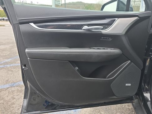 Used 2022 Cadillac XT5 Premium Luxury image 16