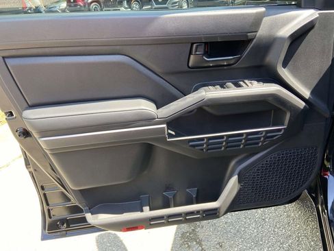 Used 2025 Toyota Tacoma SR5 RWD image 12