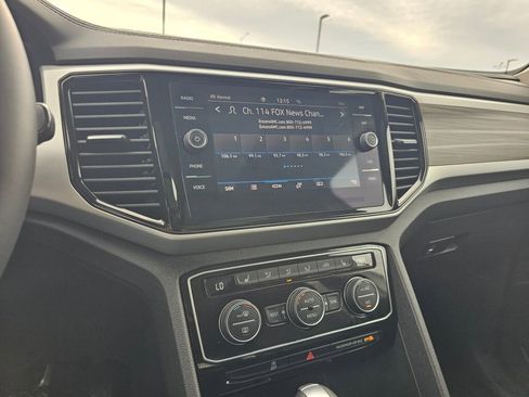 Used 2023 Volkswagen Atlas SEL image 19