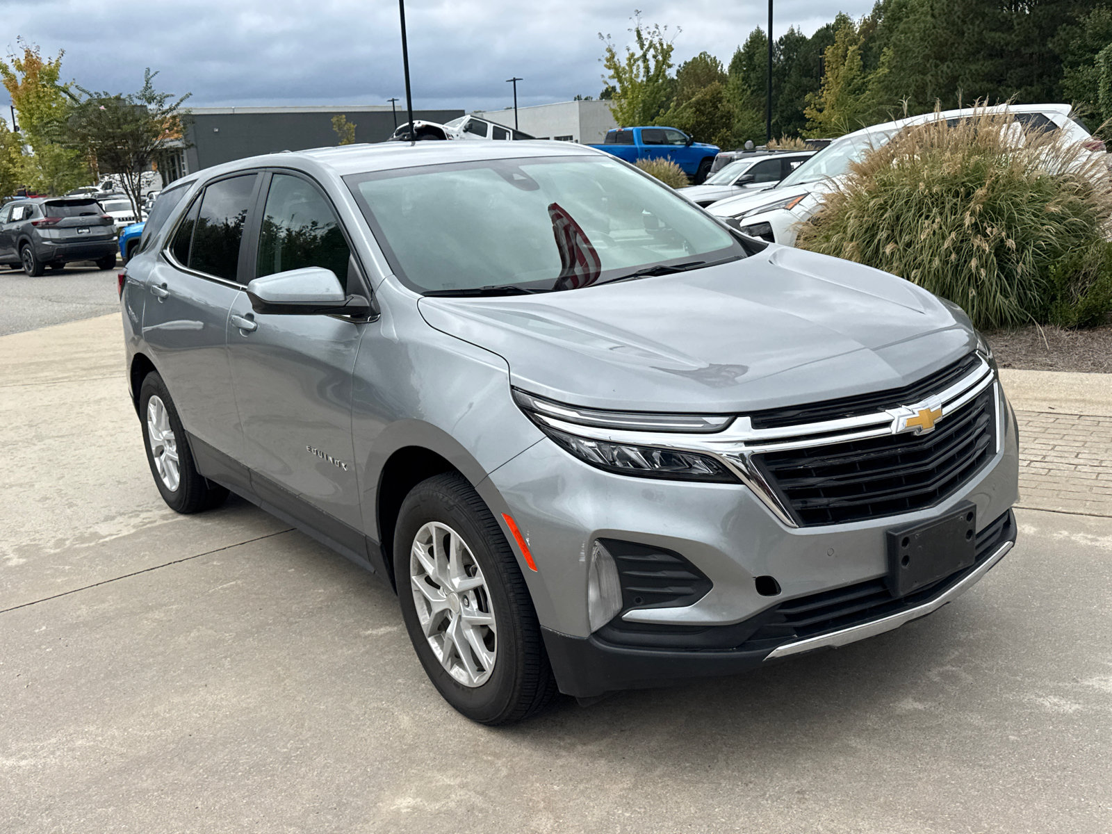 Used 2024 Chevrolet Equinox LT AWD/4WD image 5