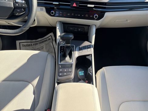 New 2026 Kia Sportage EX image 13