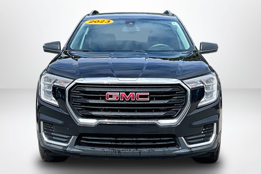 Used 2022 GMC Terrain SLE AWD/4WD image 2