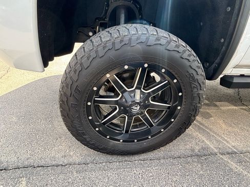 Used 2017 GMC Sierra 1500 Denali AWD/4WD image 6