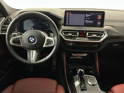 Certified 2025 BMW X4 xDrive30i w/ M Sport Package AWD/4WD image 9