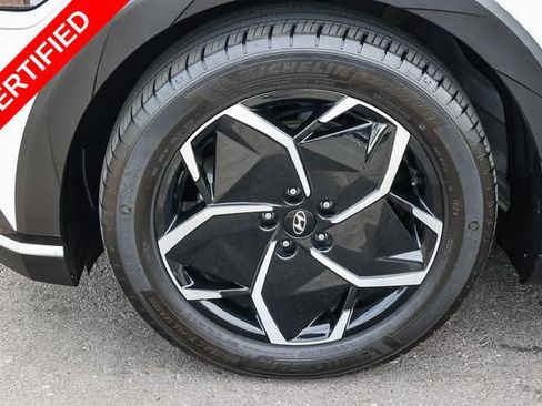 Certified 2024 Hyundai Ioniq 5 SEL RWD image 9