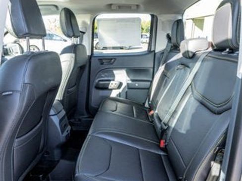 New 2025 Ford Maverick Lobo image 59