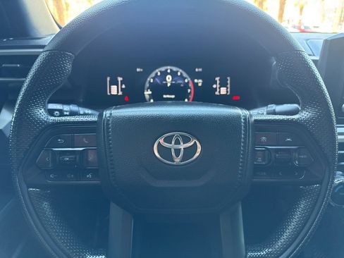 Used 2025 Toyota Tacoma SR5 RWD image 21