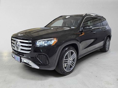 Certified 2025 Mercedes-Benz GLS 450 4MATIC image 7