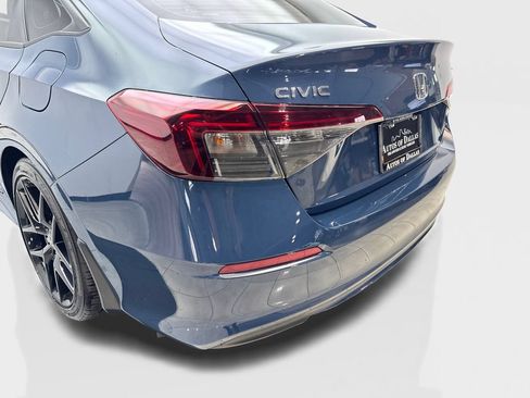 Used 2025 Honda Civic Sport image 19