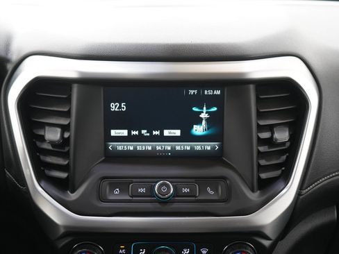 Used 2018 GMC Acadia SLE AWD/4WD image 16