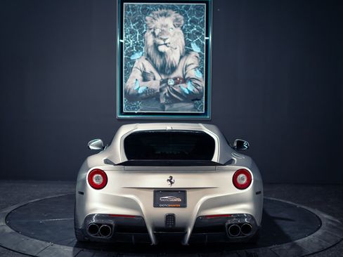 Used 2015 Ferrari F12 Berlinetta RWD image 42