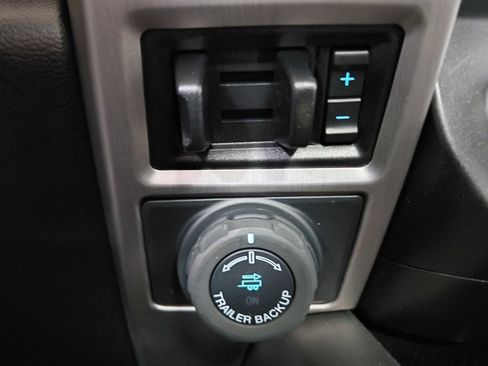 Used 2021 Ford F350 Platinum w/ Tremor Off-Road Package image 42