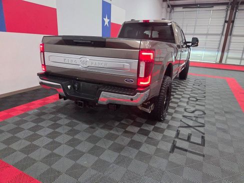 Used 2022 Ford F350 King Ranch w/ Chrome Package AWD/4WD image 27