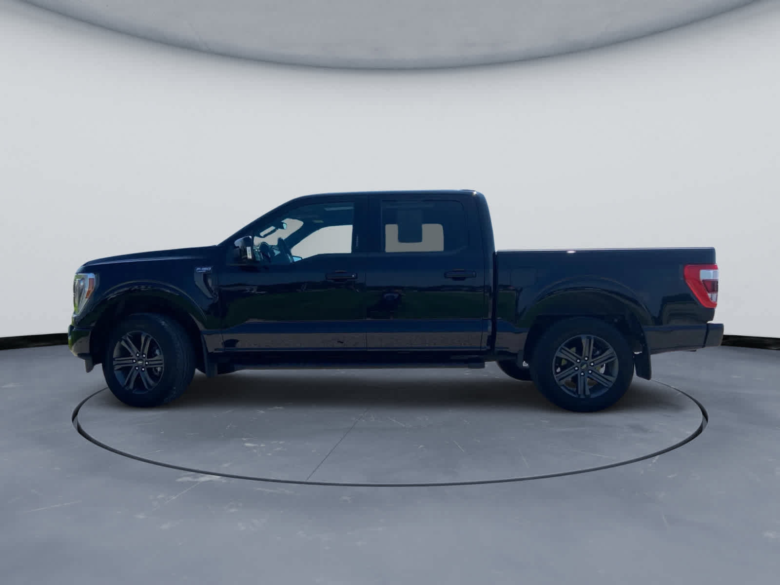 Used 2023 Ford F150 Lariat w/ Equipment Group 502A High AWD/4WD image 8