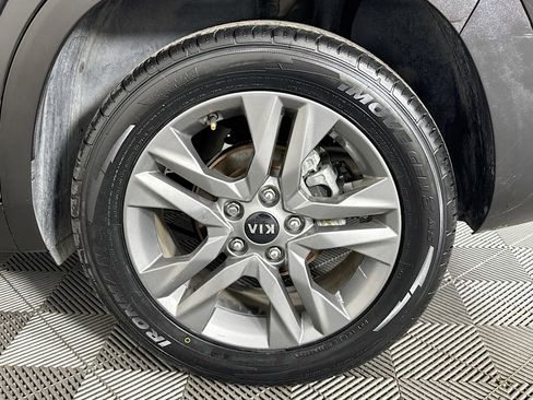 Used 2021 Kia Seltos S image 35