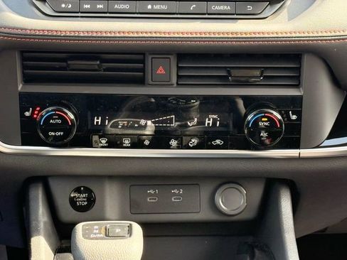 New 2026 Nissan Rogue SV image 30